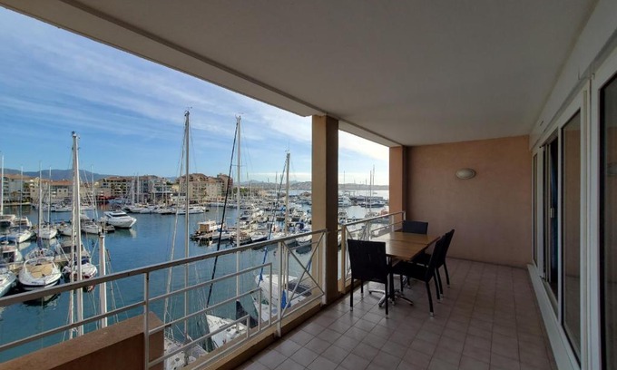 Frejus Port Apartamento | CAP HERMES Vue PORT T2 40m2 climatise 4 personnes