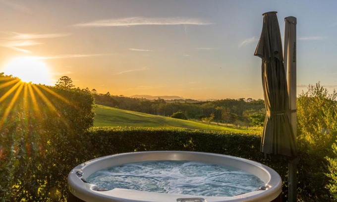 Skinners Shoot Apartamento | Cape Byron Suite 2, 3 with Private lounge