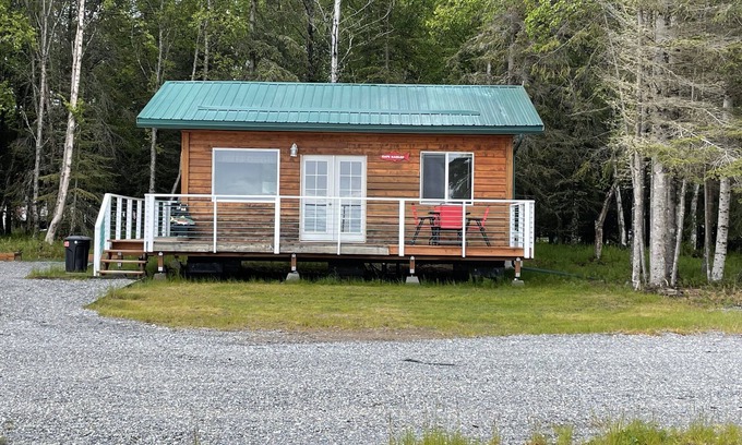 Kalifornsky Cabina | 'Cape Kasilof Cabin' Waterfront/Sunset Views