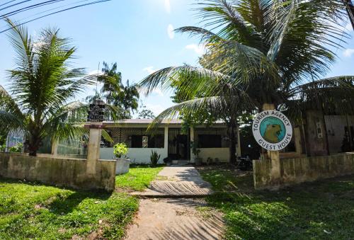 Leticia Casa | Capibara Hostel