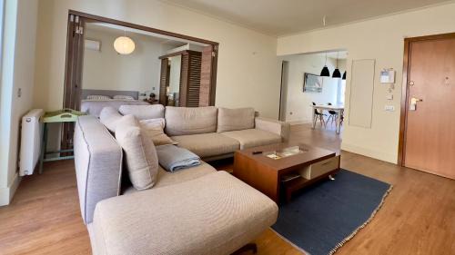 Nea Smirni Apartamento | Captains 2-Bedroom Suite in Athens Nea Smyrni