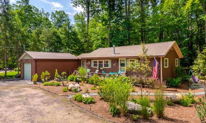 Meredith Casa | Captivating Patrician Shores Cottage