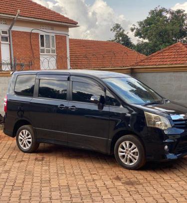 Nakaseke Alquiler De Eote | Car Hires Kampala