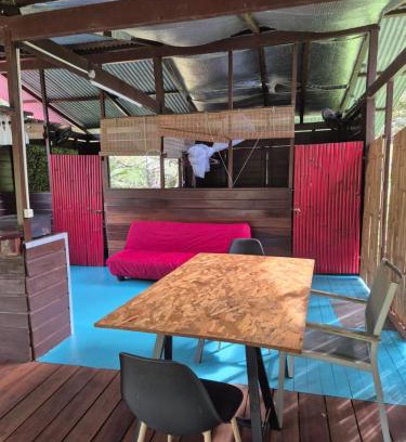 Roura Otro | Carbet à la ferme Molokoï attitude