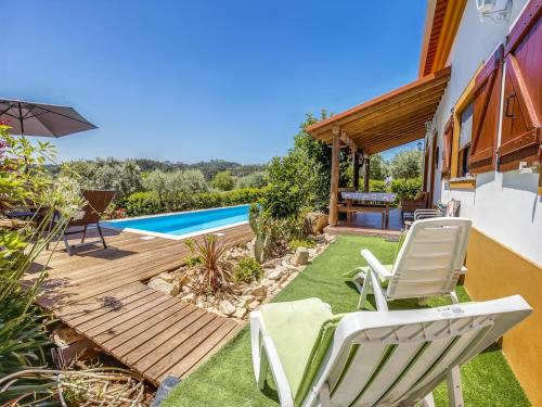 Camparca Casa | Carcavelos Villa with Pool