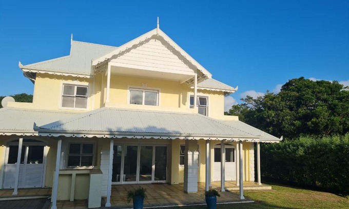 Port Edward Casa | Caribbeans Estates 76/34