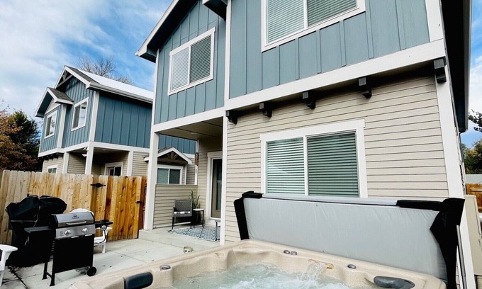 Loveland Condominio | Carl's Nest ~ Downtown Loveland