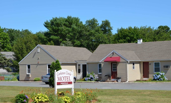 East Falmouth Hotel | Carleton Circle Motel Falmouth