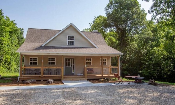 Blackwell Cabaña | Carol's Cottage