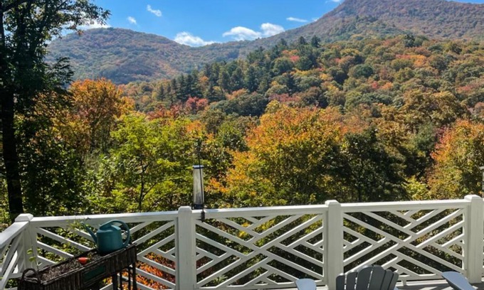 Cashiers Casa | Carolina Views