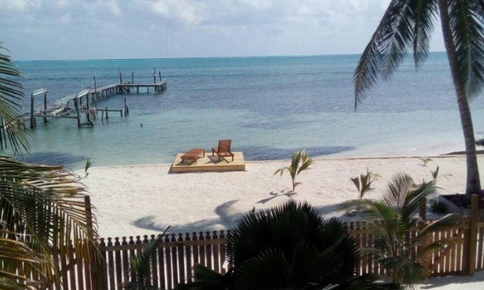 Cayo Corker Casa | Carolyns Other House