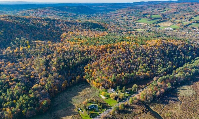 Canaan Cabaña | Carriage house suite in heart of the Berkshires