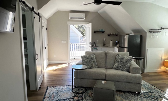 Olde Town Apartamento | Carriage House within 5 minute walk of Old Town Bluffton