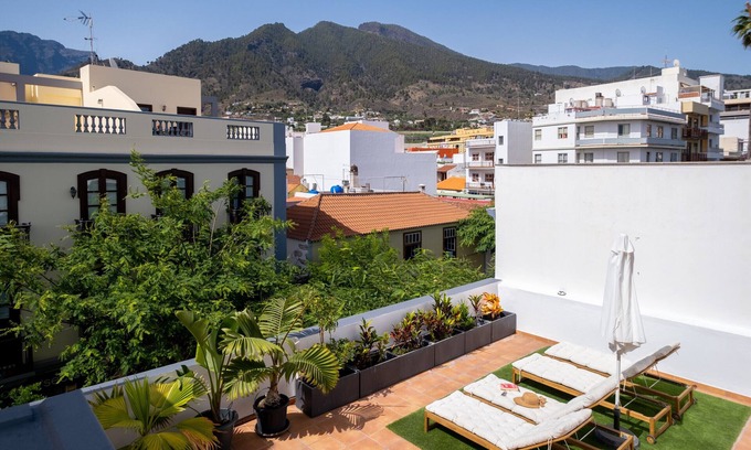Los Llanos Chalet De Esquí | Casa Abuela To&ntilde;a by Huskalia | en el centro hist&oacute;rico