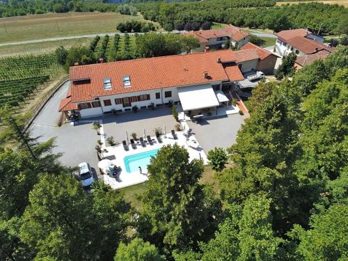 Dogliani Cama Y Desayuno | Casa Alba Blu