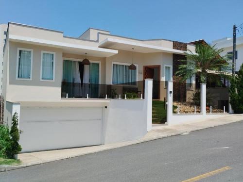 Barra Velha Casa | Casa alto padrão próximo praia