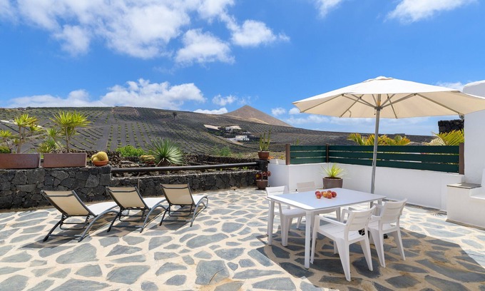 Masdache Apartamento | Casa Amaia II, tu rincón de escapada entre Viñedos (La Geria)