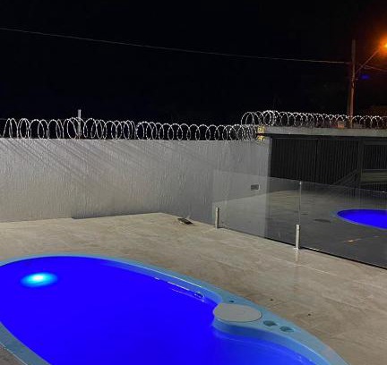 Ilha Comprida Casa | Casa amarela cantinho de lazer