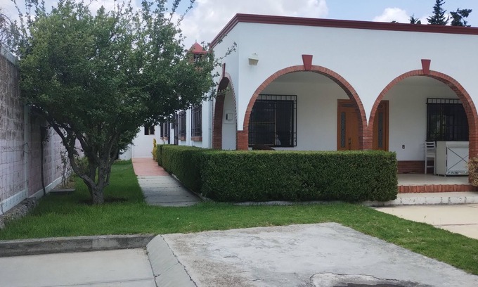 San Martin de las Pirámides Casa | casa / asador / chimenea, amueblada, a solo 7 km de las pirámides de Teotihuacán