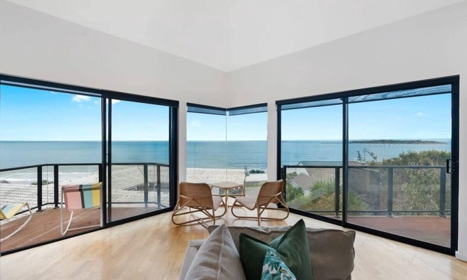 McCracken Casa | 💲 Casa Blanca - 2-4 Heggerton St McCracken