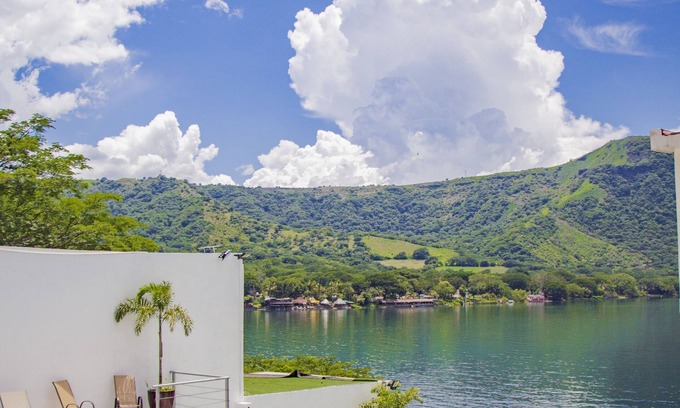 La Laguna Apartamento | Casa Blanca Laguna by Casa Naiyari