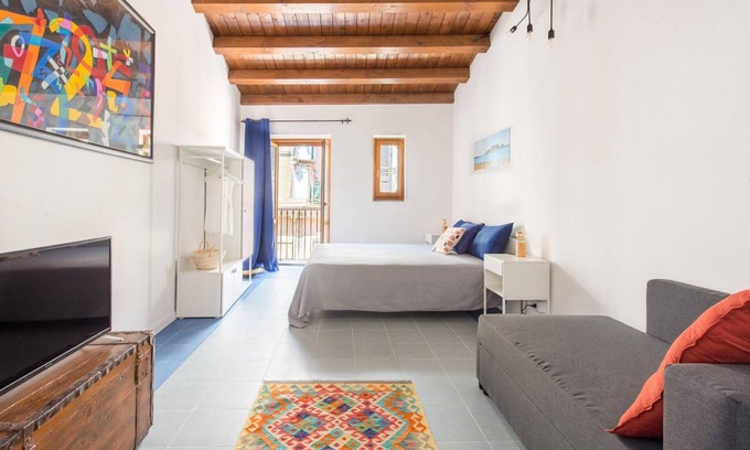 Castellammare Vucciria Apartamento | Casa Blu con Terrazza Alla Vucciria by Wonderful Italy