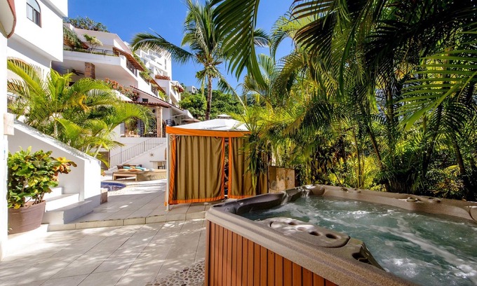 Zona romántica Hotel | Casa Cúpula Luxury LGBT Boutique Hotel