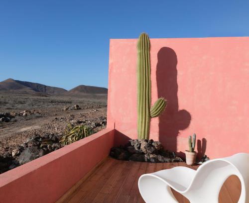 La Oliva Casa | Casa Calderon Hondo, top design, views and poll Lajares Corralejo
