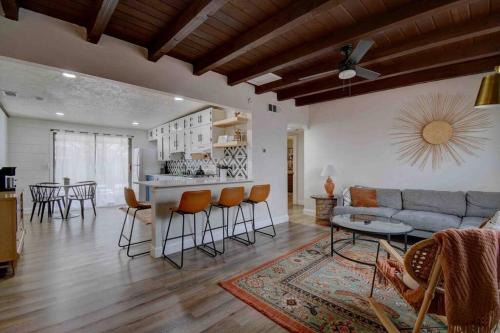 La Mesa Casa | Casa Charleston-3BR-2Bath-HOT TUB-Pet Friendly-No Pet Fees!