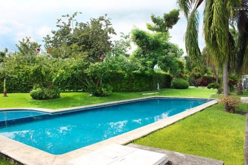 Tezoyuca Casa | Casa Chinelo Alberca Wifi cerca hospital ISSSTE UTEZ DIEZ