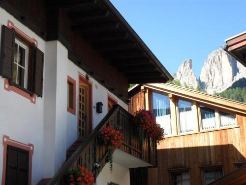 Campitello di Fassa Apartamento | casa claudio-APPARTAMENTI IN CENTRO