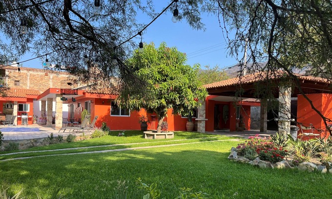 Los Sabinos Casa | Casa Colorado - Casa Del Angel Feliz - 3-bed house with pool in Ajijic West.