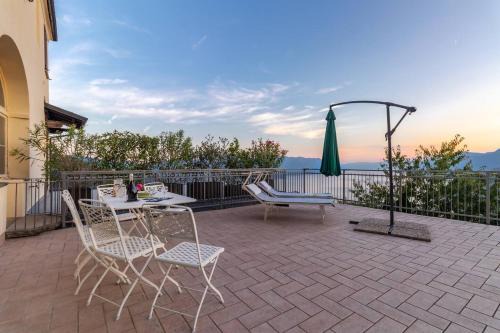 Campagnano di Roma Apartamento | Casa con terrazza panoramica sul lago Maggiore
