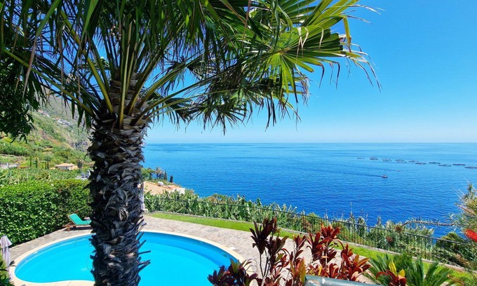Arco da Calheta Casa | Casa da Fajã - Sea Front Clifftop Villa