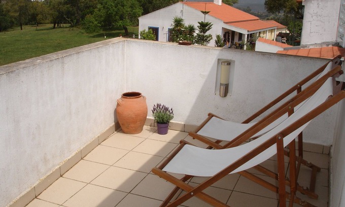 Santa Maria Casa | Casa das Águas en medio de la llanura del Alentejo