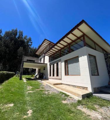 Ubate Casa | Casa de Campo Moderna Ubaté - Sector La Laja