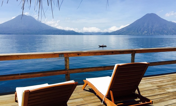 Santa Cruz La Laguna Casa | Casa de Larry, frente al lago Villa de 3 dormitorios, terraza privada y palapa sobre el lago