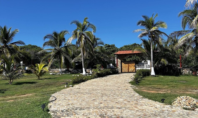 Playa Ventura Casa | Casa de Cathy. Playa Ventura. 2 hours south Acapulco front beach. WiFi