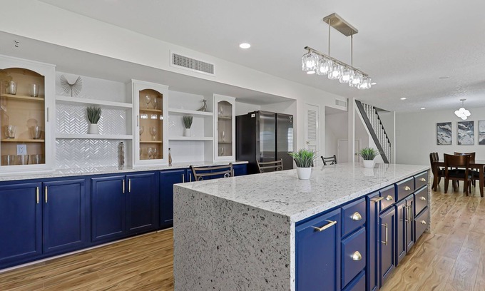 Biggs Field Casa | Casa de Serenity & Luxury - Close to Airport