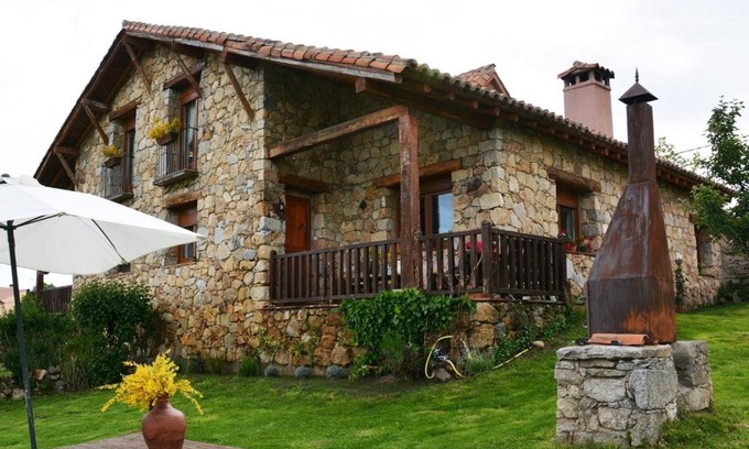 Navarredonda de Gredos Casa | Casa del Altozano