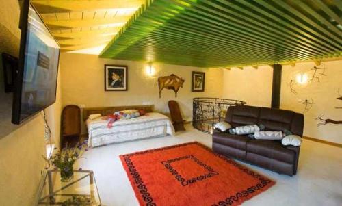Cabezas Bajas Casa | Casa del Cerro es una singular casa rural de fácil acceso