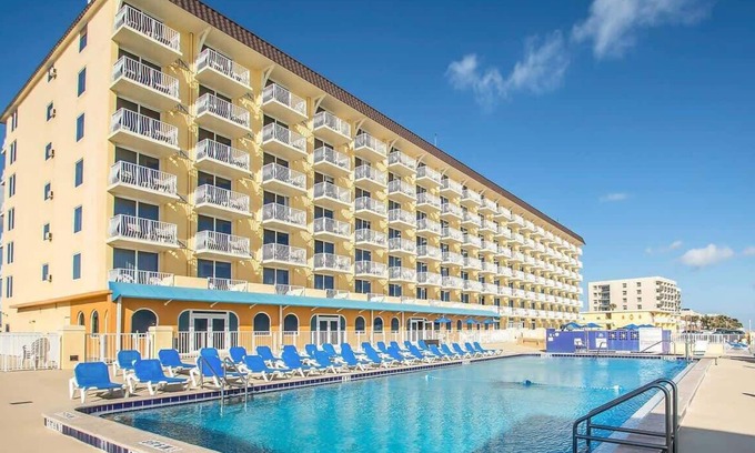 Ormond Shores Condominio | Casa Del Mar Beach Resort- 2 bedroom oceanfront