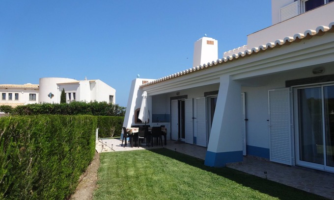 Espartal Casa | Casa Dinis - Villa near Monte Clérigo beach