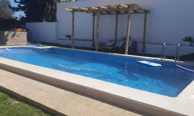 Los Franceses-la Vega Chalet De Esquí | Casa El Veranito .