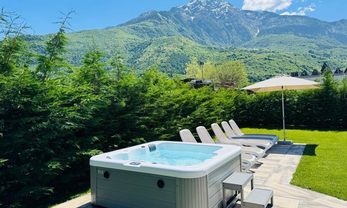 Colico Piano Apartamento | Casa Enea con jardín privado y mini piscina