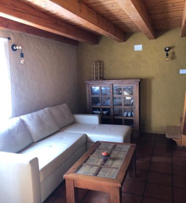 Villanueva de los Caballeros Casa | Casa Mediodía