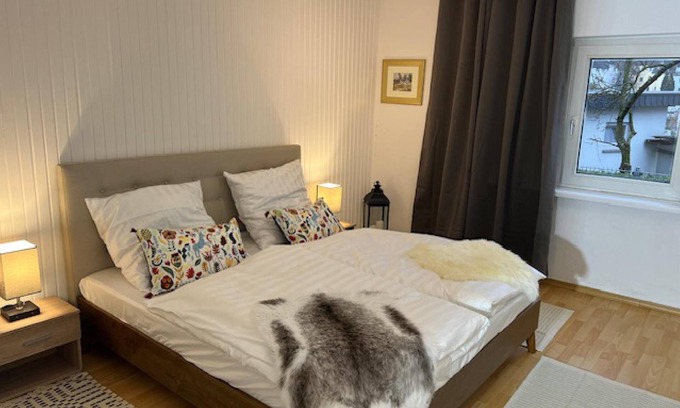 Duisburg Mitte Apartamento | Casa Estrella -5 min zum Duisburg Hbf, -nähe Uni Duisburg/essen -erdgeschoss