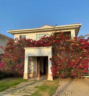 Arroyo de Piedra Casa | Casa frente al mar con piscina a las afueras de Cartagena