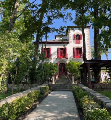 Las Navas Del Marques Casa | Casa Jardín El Colmenar