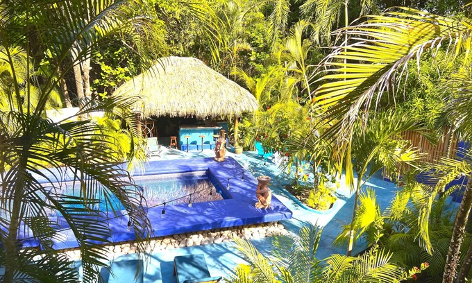 Esterillos Oeste Casa | Casa de playa familiar con piscina y un montón de actividades locales